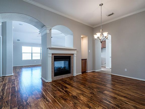 4th image of 16718 Dellwood Springs Dr