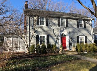 2412 Central Park Ave, Evanston, IL 60201