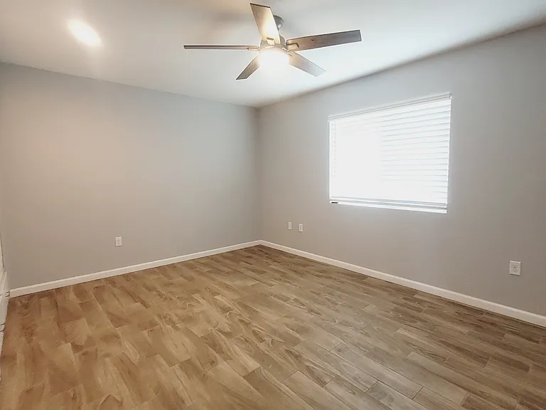 14014 N Cameo Dr — Photo 17