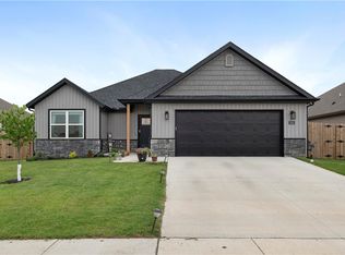 1250 Monarch Rd, Centerton, AR 72719