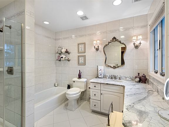 4th image of 8541 261st St