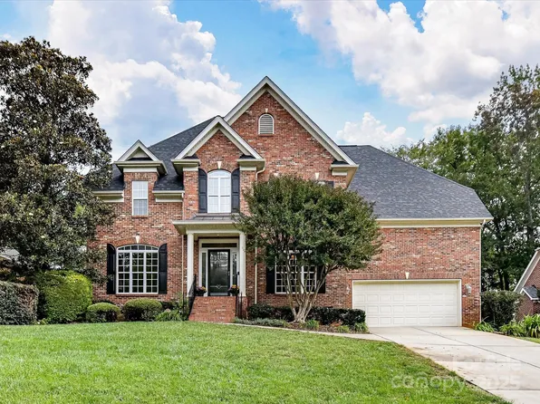 10007 Devereaux Dr, Matthews, NC 28105