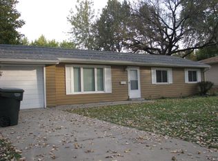 1318 SW 30th St, Topeka, KS 66611