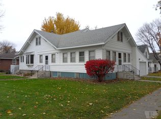 203 N Maple St, Carroll, IA 51401