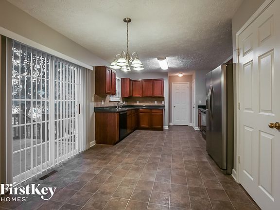 4th image of 164 Sundance Way