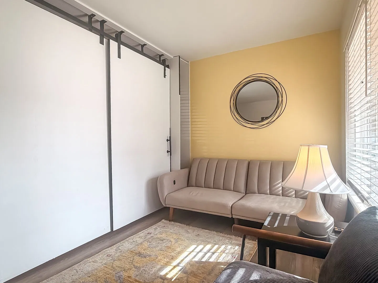Furnished Studio In Aurora! — Photo 3