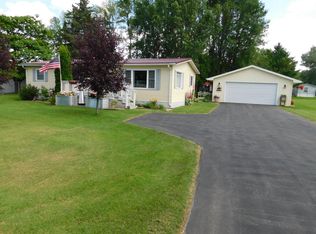 W4355 State Highway 22, Cecil, WI 54111