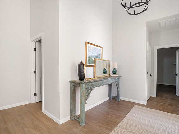 5th image of 2248 Calle De Silverio SW