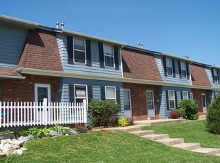 1659 Meyer Dr, Saint Charles, MO 63303