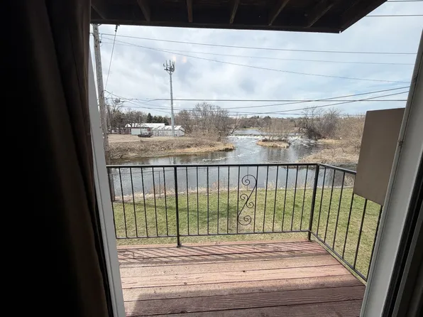 SF4 - Dos Rios, 910 2nd Ave SW #9, Jamestown, ND 58401