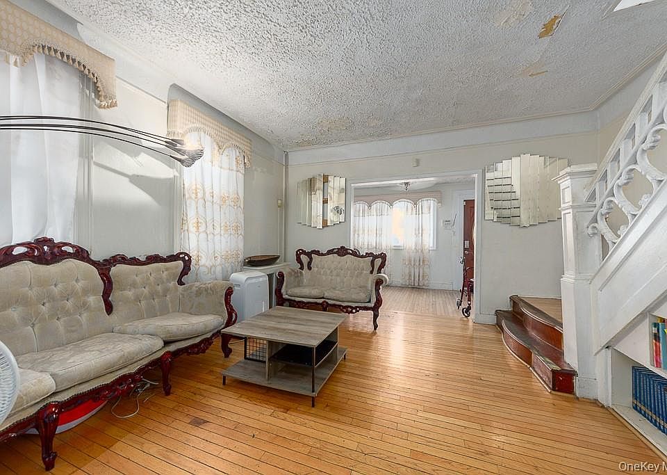 2nd image of 8913 Bedell Lane