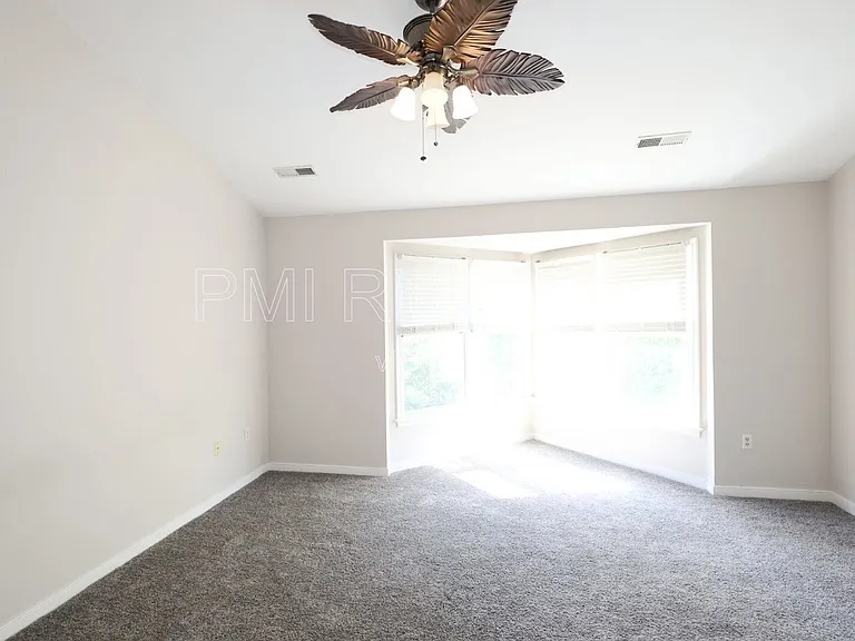 6004 Manor Park Ter — Photo 24