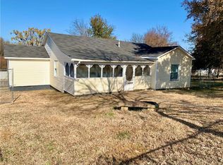 524 Sherman Ave, Arkoma, OK 74901