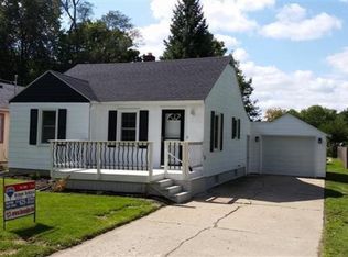 1317 15th Ave, Sterling, IL 61081