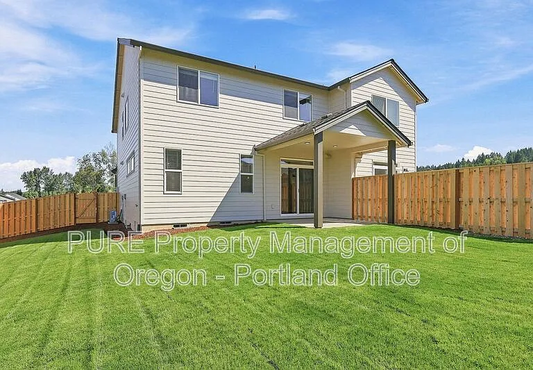 582 NE Alderwood Dr — Photo 38