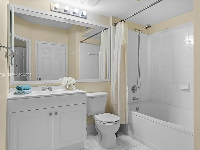 17150 N Bay Rd #2908 — Photo 29
