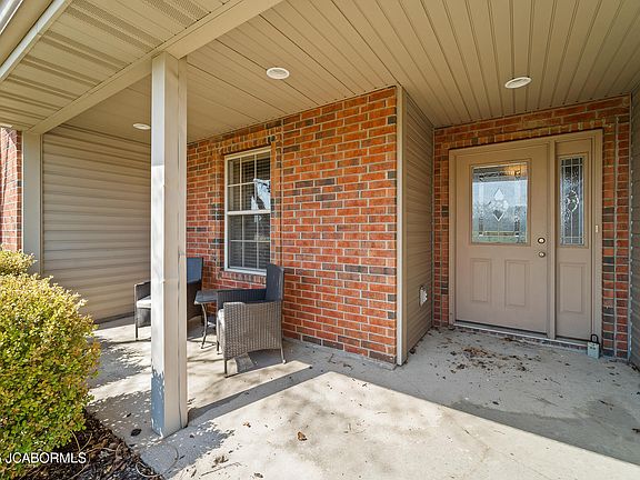 2nd image of 509 Justin Ln