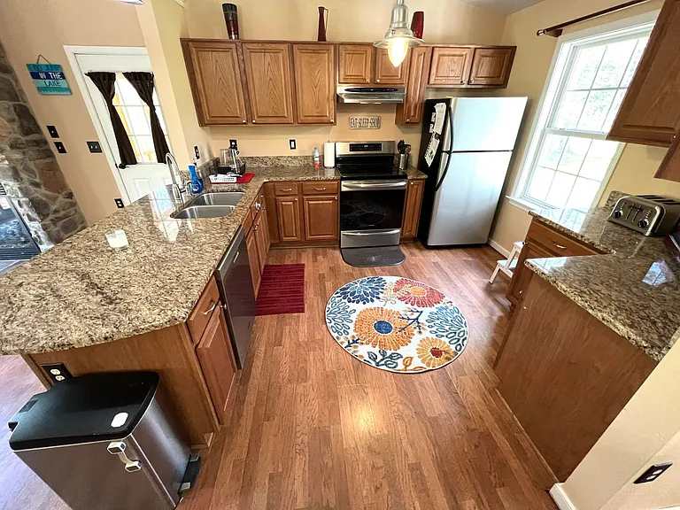 818 Country Club Dr — Photo 7