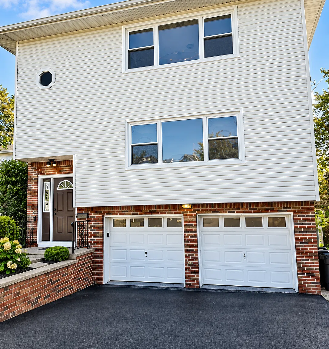 726 Saddle River Rd — Photo 1