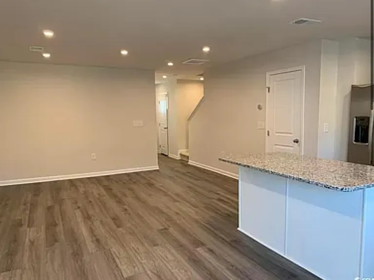 237 Christine Ct #A — Photo 10
