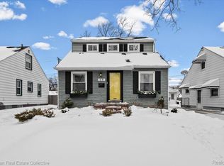 1641 Woodward Hts, Ferndale, MI