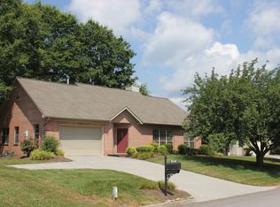 109 Capital Cir, Oak Ridge, TN 37830