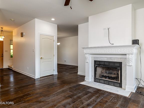 5th image of 6805 Crystal View Way