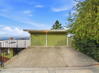 6077 Skyline Blvd, Oakland, CA 94611