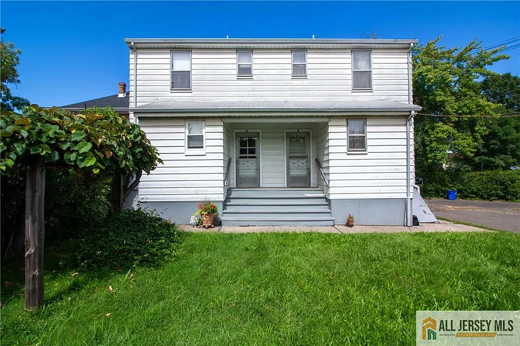 1 bed, 1.0 bath, 1468 sqft, $1,400 — Photo 1