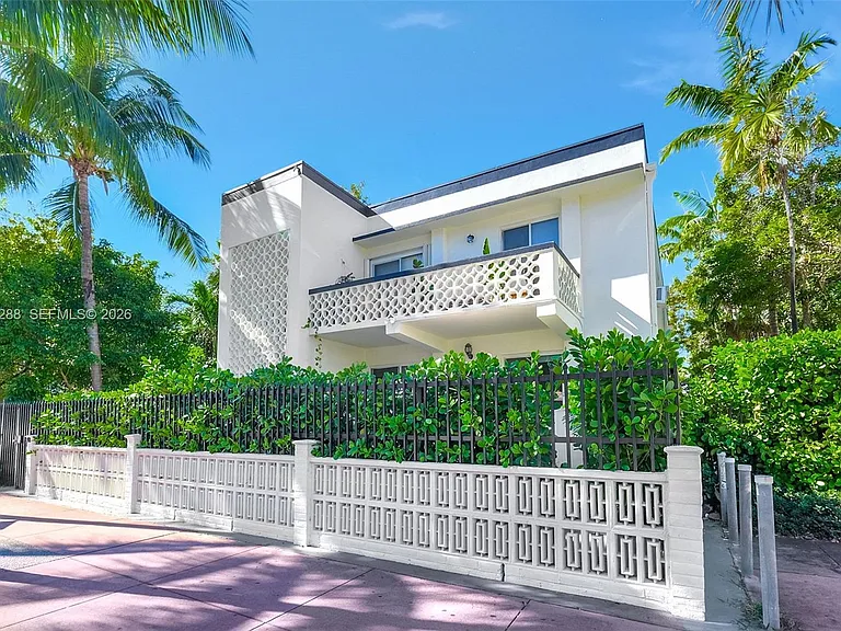 428 Collins Ave #7 — Photo 2