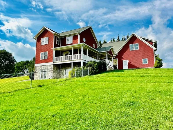 125 Taylor St, Chilhowie, VA 24319