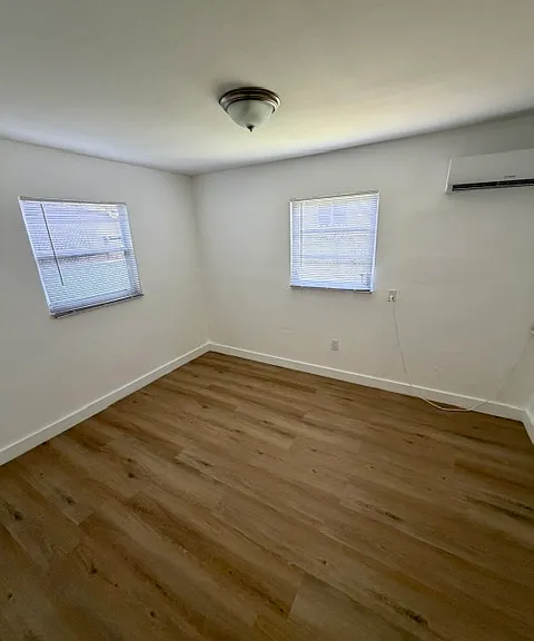 2975 SW 2nd St — Photo 4