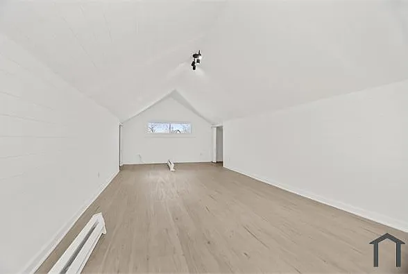 511 W 104th St — Photo 12