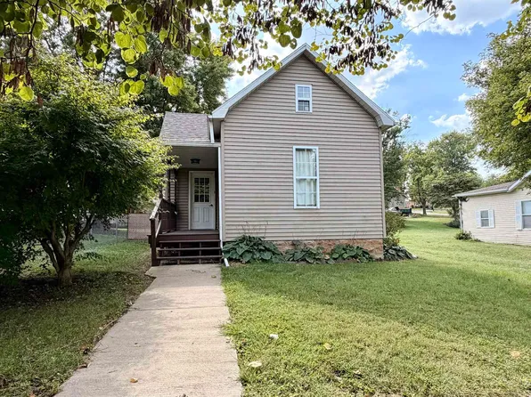 930 Crawford St, Warsaw, IL 62379