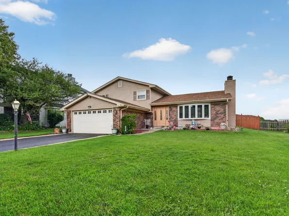 196 Sunshine Dr, Bolingbrook, IL 60490
