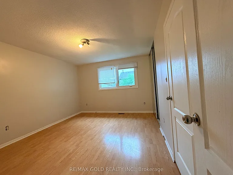 166 Harmony Rd S — Photo 20