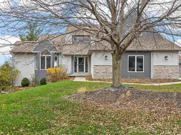200 Auburn Hills Dr, Coralville, IA 52241