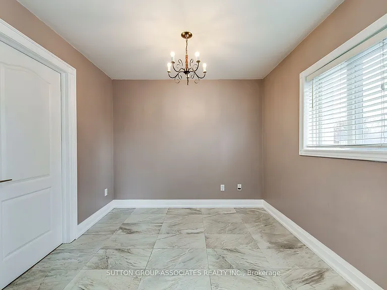 3564 Eglinton Ave W #2 — Photo 14