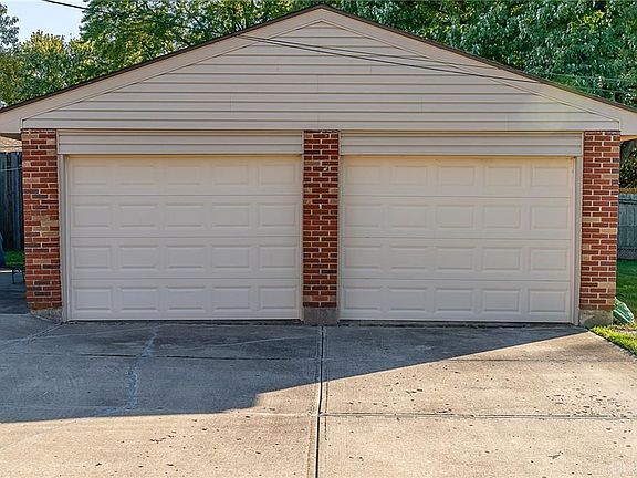 3rd image of 3995-3997 San Marino Dr