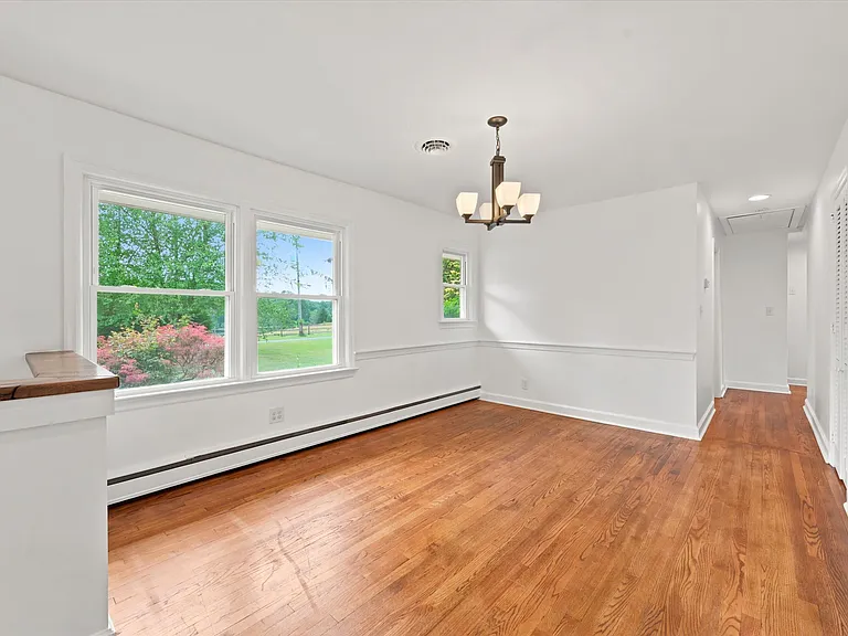 1058 Glen Hall Rd — Photo 12
