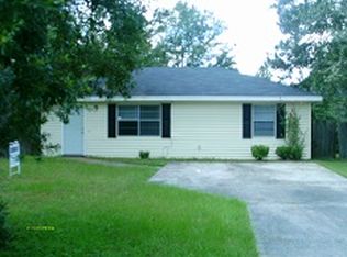 914 Greenbriar Ct, Hinesville, GA 31313