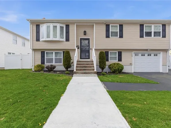 48 Columbus Ave, North Providence, RI 02911