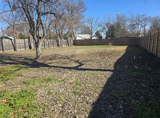 Lexington Rd, Elgin, TX 78621