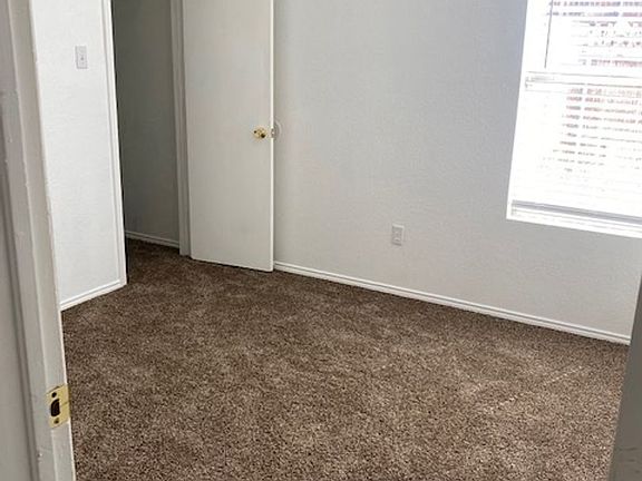 4th image of 305 S Texas St APT B