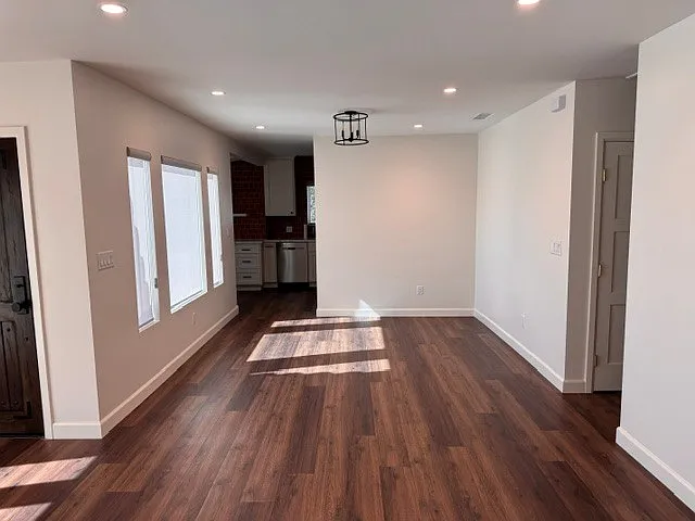 1351 Virginia Ave — Photo 8