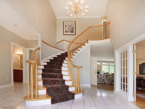 2nd image of 6961 Saint Andrews Cir