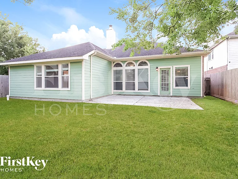 1118 Chase Park Dr — Photo 15