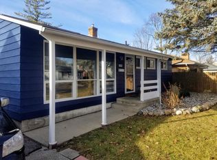 2706 Fairfax Rd, Lansing, MI 48910