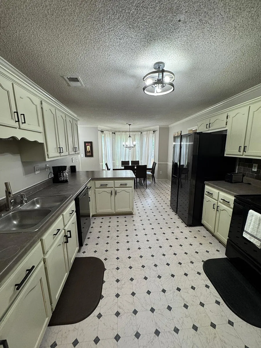 Building Photo - 5746 Eagleston Dr