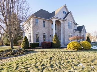 94 Nottingham Dr, East Longmeadow, MA 01028